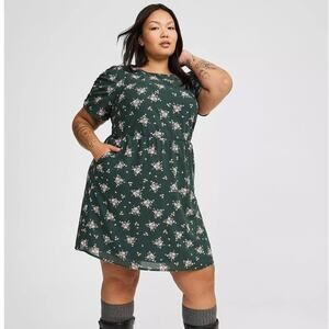 Torrid Mini Crew Neck Open Back Detail Dress Size 3X Floral Darkest Spruce EUC